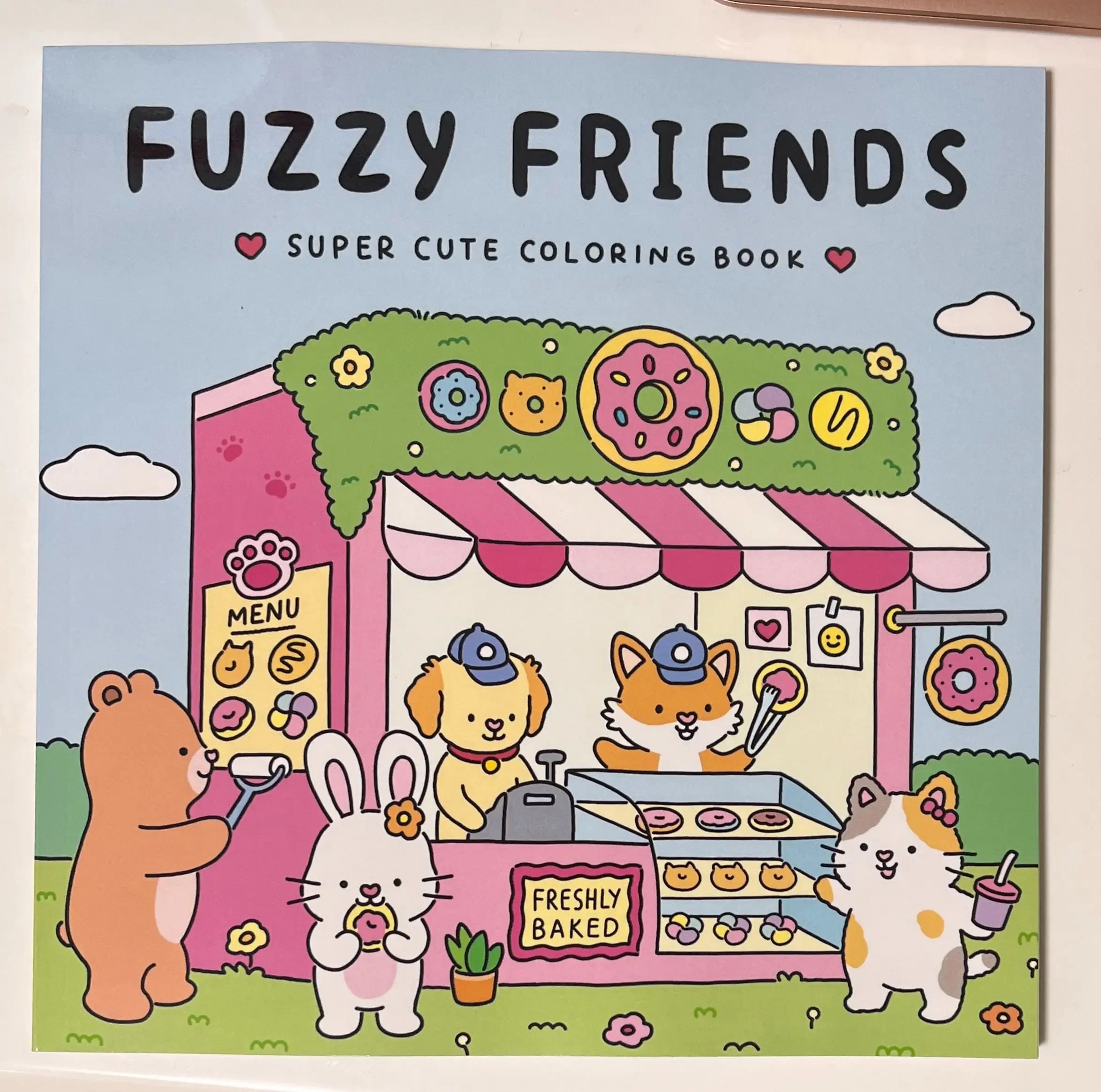 Coloring books for children's parties featuring colorful pictures, full of fun and allowing free coloring.
